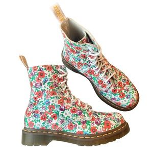 Dr. Martens 1460 Pascal White Wild Floral Poppy Combat Boot EU38 UK5